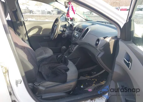 2013 Chevrolet Sonic Lt Auto z USA, uszkodzony, nr VIN 1G1JC5SG4D4113122